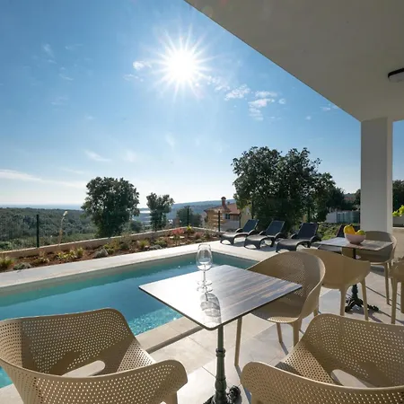 New Artec With Sea View * Marčana