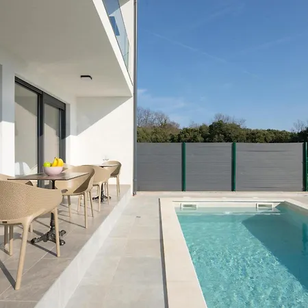 Villa New Artec With Sea View