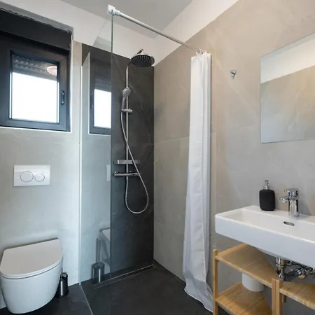 Villa New Artec With Sea View *