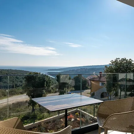 Villa New Artec With Sea View *