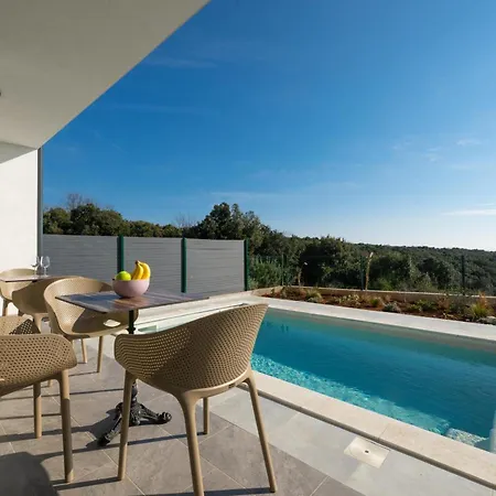 Villa New Artec With Sea View Marčana