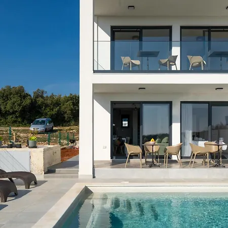 New Artec With Sea View Villa *