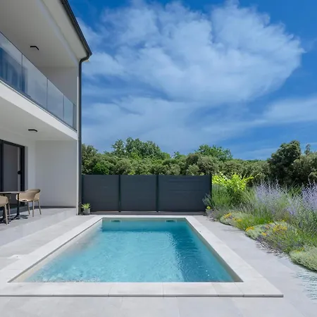 Villa Artec With Sea View *