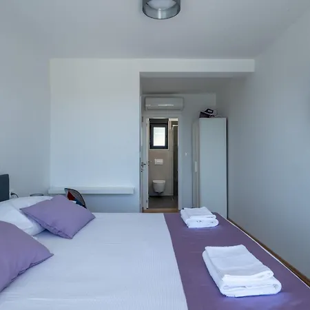 Villa Artec With Sea View *