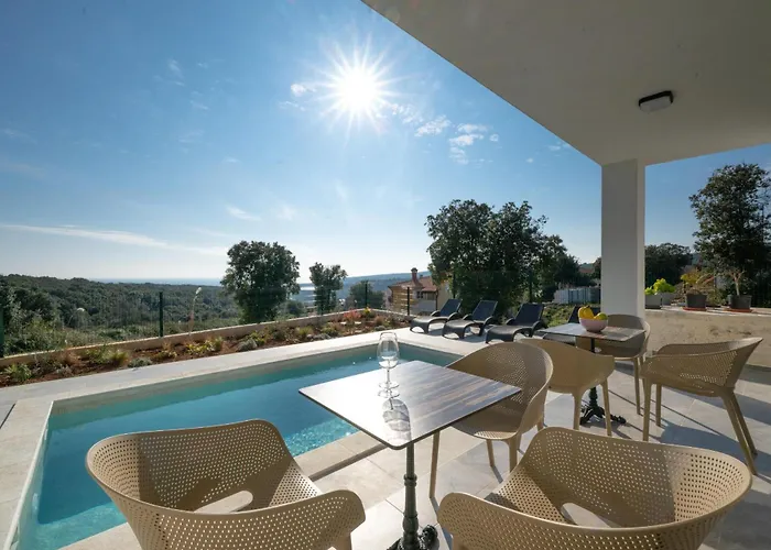 New Artec With Sea View * Marčana